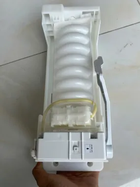 Nguyên bộ làm đá tự động tủ lạnh samsung mẫu cũ 