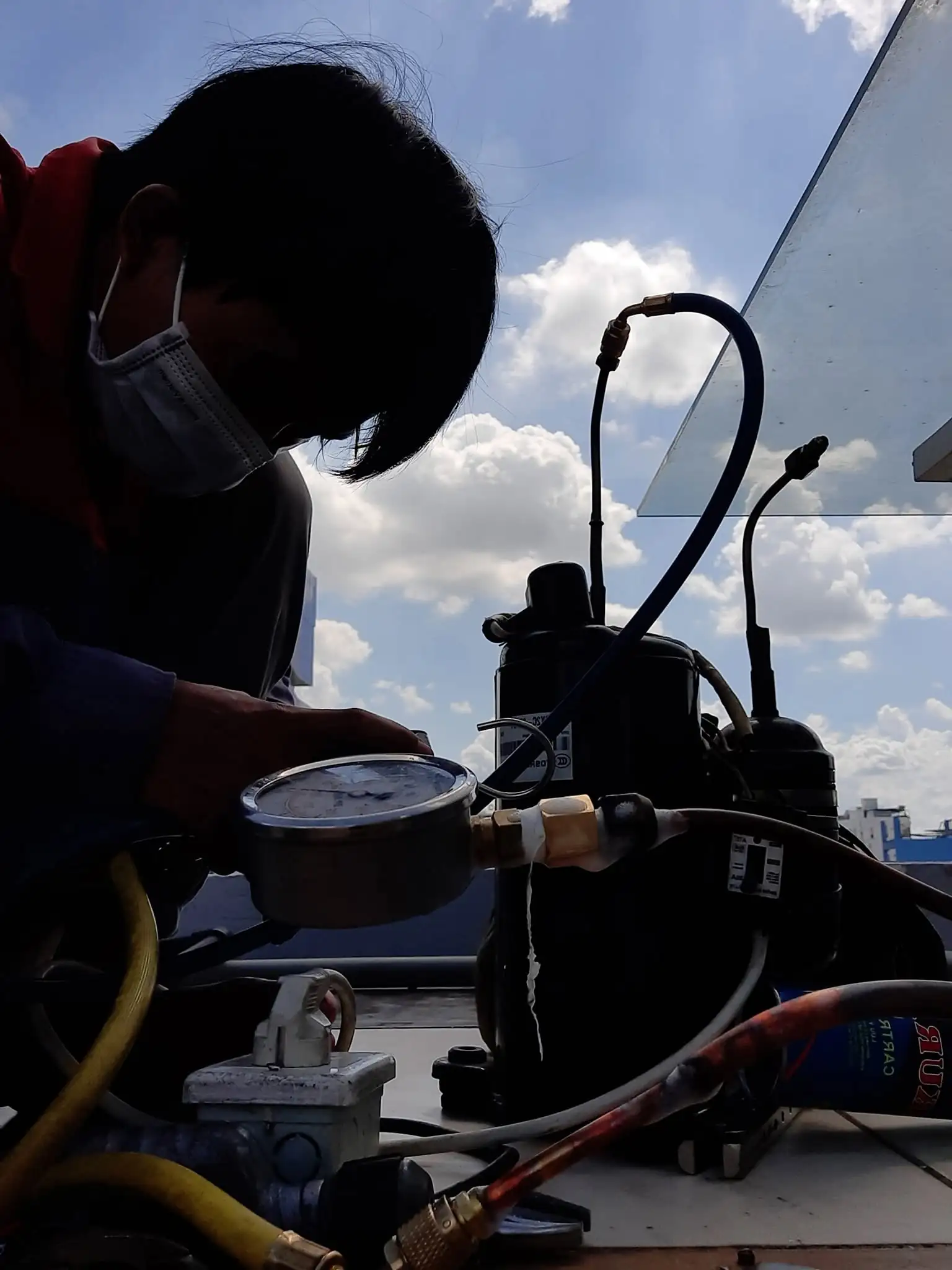 Vệ Sinh M&aacute;y Lạnh Quận 12