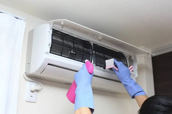 vệ sinh máy lạnh tại nhà