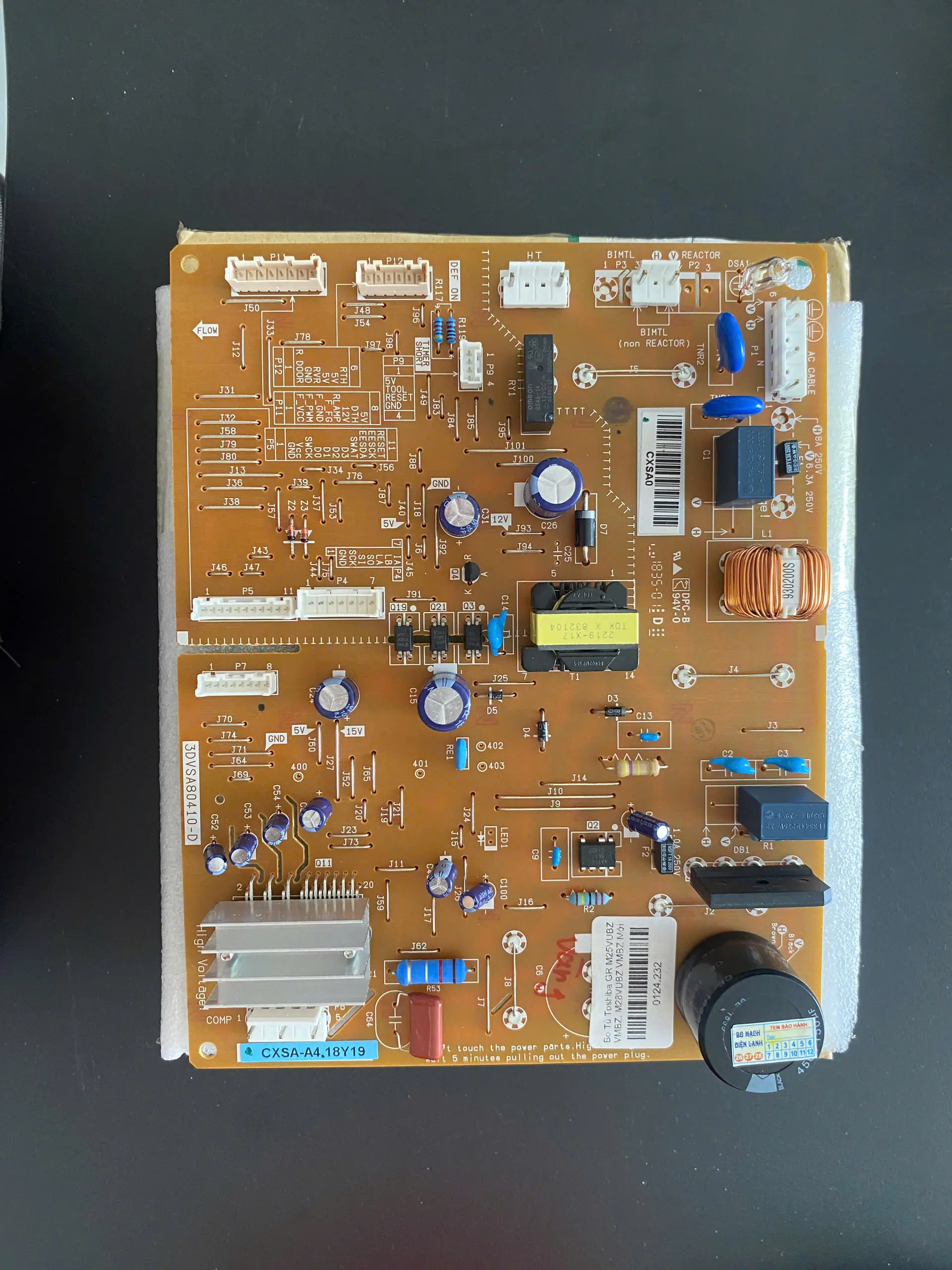 Bo Mạch Tủ Lạnh Toshiba Inverter GR-M25VUBZ (VMBZ), M28VUBZ (VMBZ) Mới  